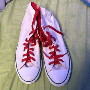 Converse - 2000s White w/ Red Inner
